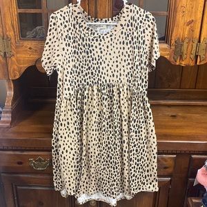 NWT Haptics Dress size small. Has pockets!!